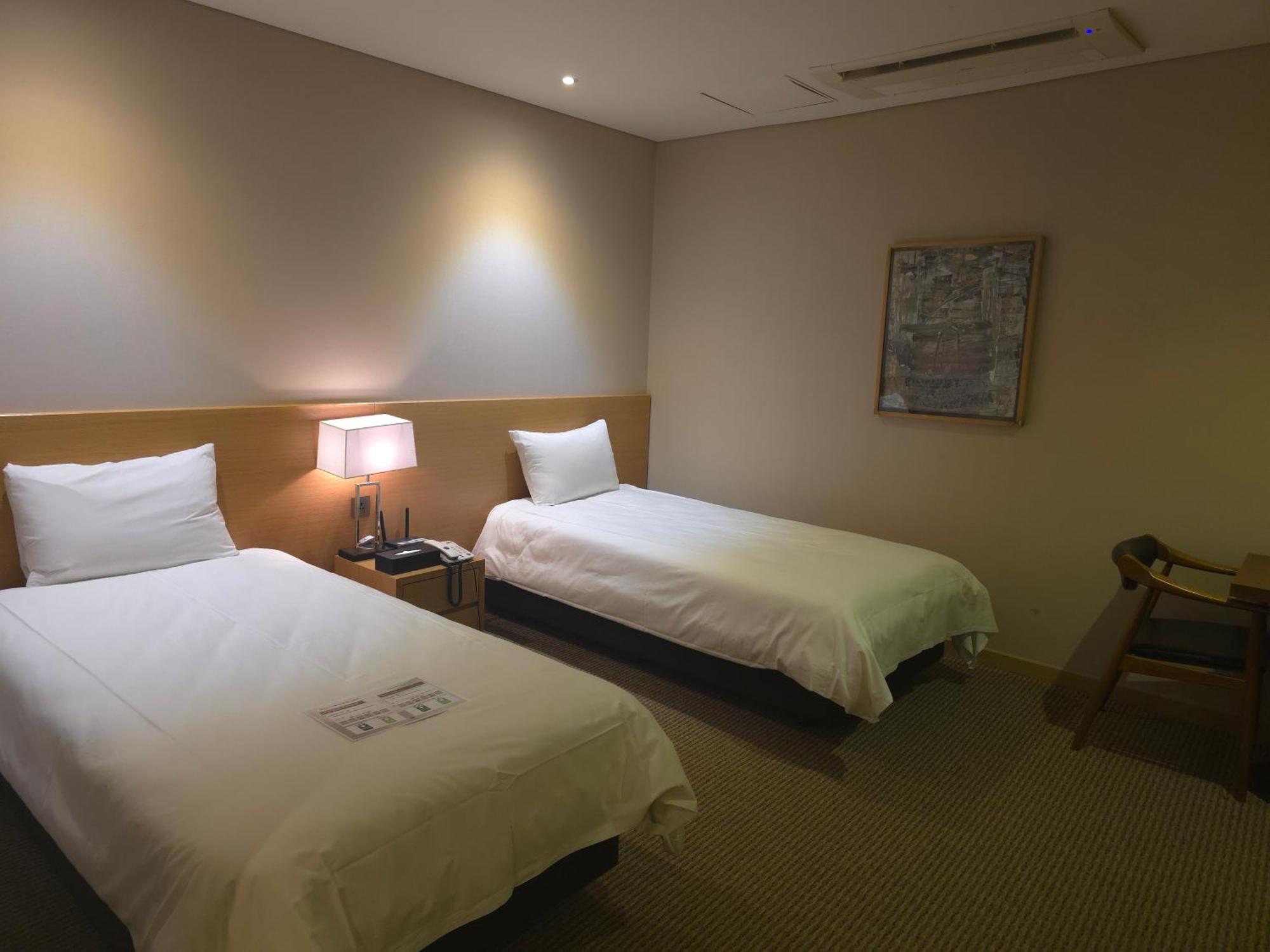 Hotel New Oriental Myeongdong Seoul Exterior photo